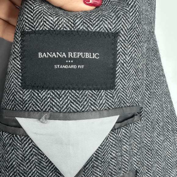 Banana Republic Mens Sport Coat 42R Standard Fit Wool Blend Grey Herringbone - Picture 3 of 15